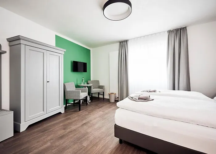 Zieglers Restaurant & *